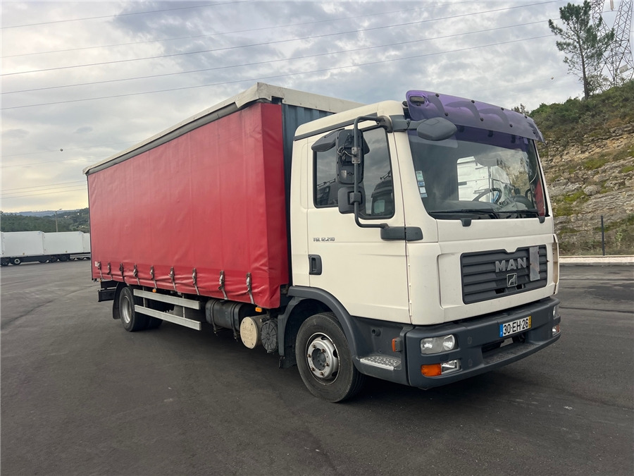 MAN TGL 12.210 - Curtainsider truck: picture 1 MAN TGL 12.210 - Curtainsider truck: picture 1