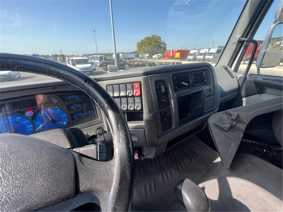 Cab chassis truck Renault HM 270.18: picture 8 Cab chassis truck Renault HM 270.18: picture 8