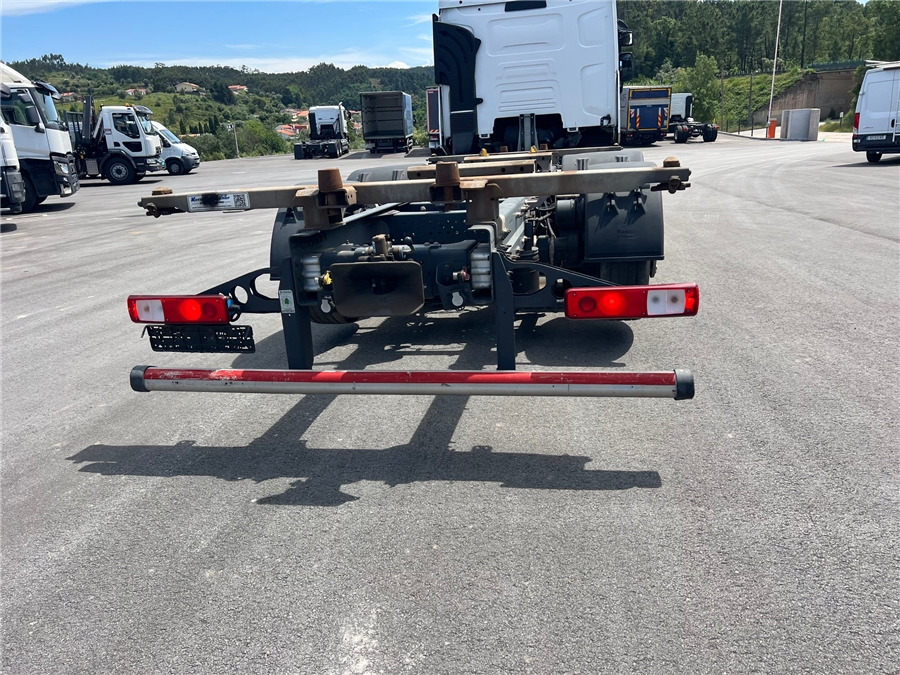 Renault T430 - Dropside/ Flatbed truck: picture 5 Renault T430 - Dropside/ Flatbed truck: picture 5