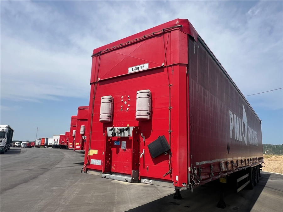 SCHMITZ CARGOBULL SCB-S3T TETO ELEVAR - Curtainsider semi-trailer: picture 1 SCHMITZ CARGOBULL SCB-S3T TETO ELEVAR - Curtainsider semi-trailer: picture 1