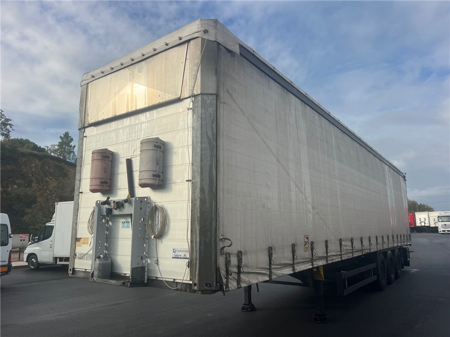 SCHMITZ S01 - Curtainsider semi-trailer: picture 3 SCHMITZ S01 - Curtainsider semi-trailer: picture 3