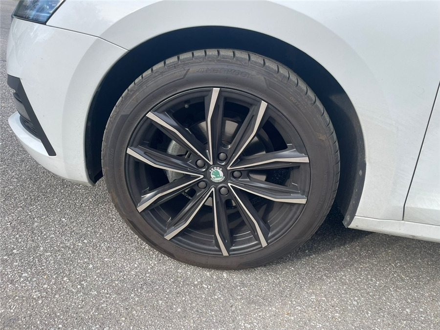 Car SKODA OCTAVIA: picture 14
