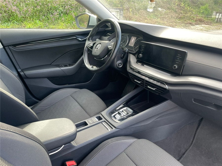 Car SKODA OCTAVIA: picture 7