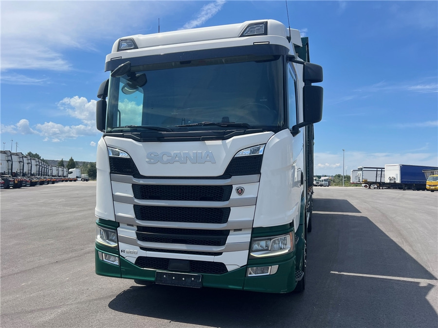 Scania R500 - Curtainsider truck: picture 2 Scania R500 - Curtainsider truck: picture 2