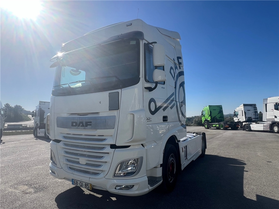 DAF XF 105 460 - Tractor unit: picture 2 DAF XF 105 460 - Tractor unit: picture 2