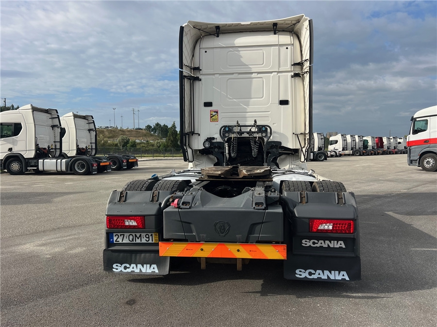 Scania R450 - Tractor unit: picture 5 Scania R450 - Tractor unit: picture 5