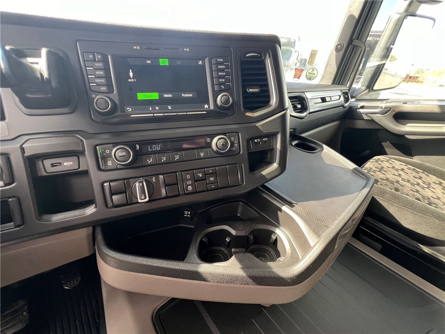Tractor unit Scania R450 / RETARDER: picture 14