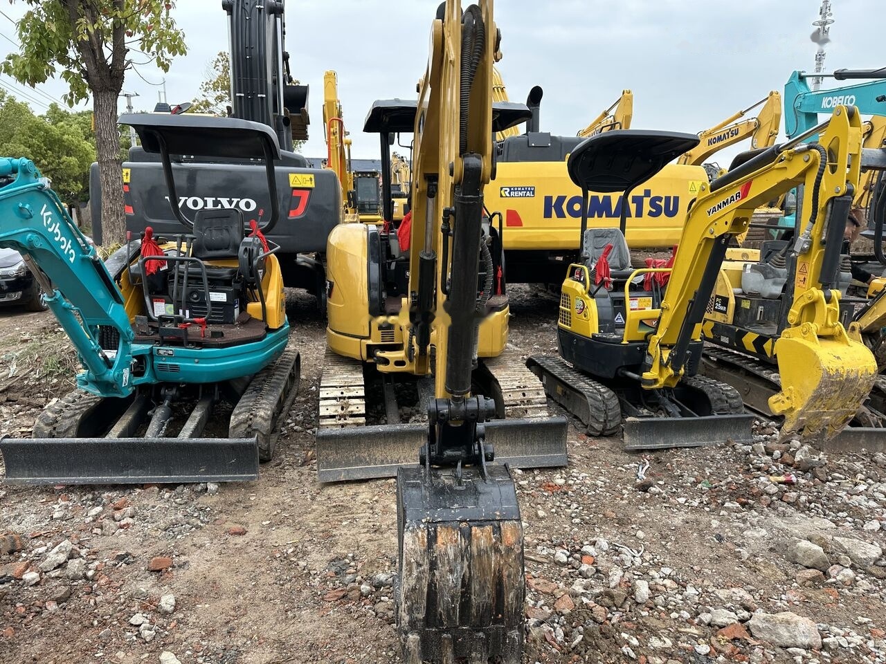 Mini excavator Caterpillar 303E: picture 6