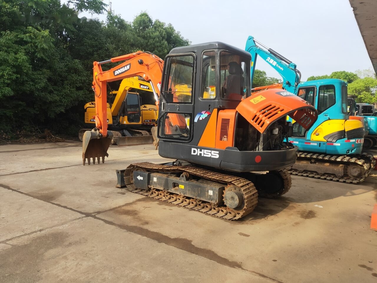 Doosan DH55 - Mini excavator: picture 2 Doosan DH55 - Mini excavator: picture 2