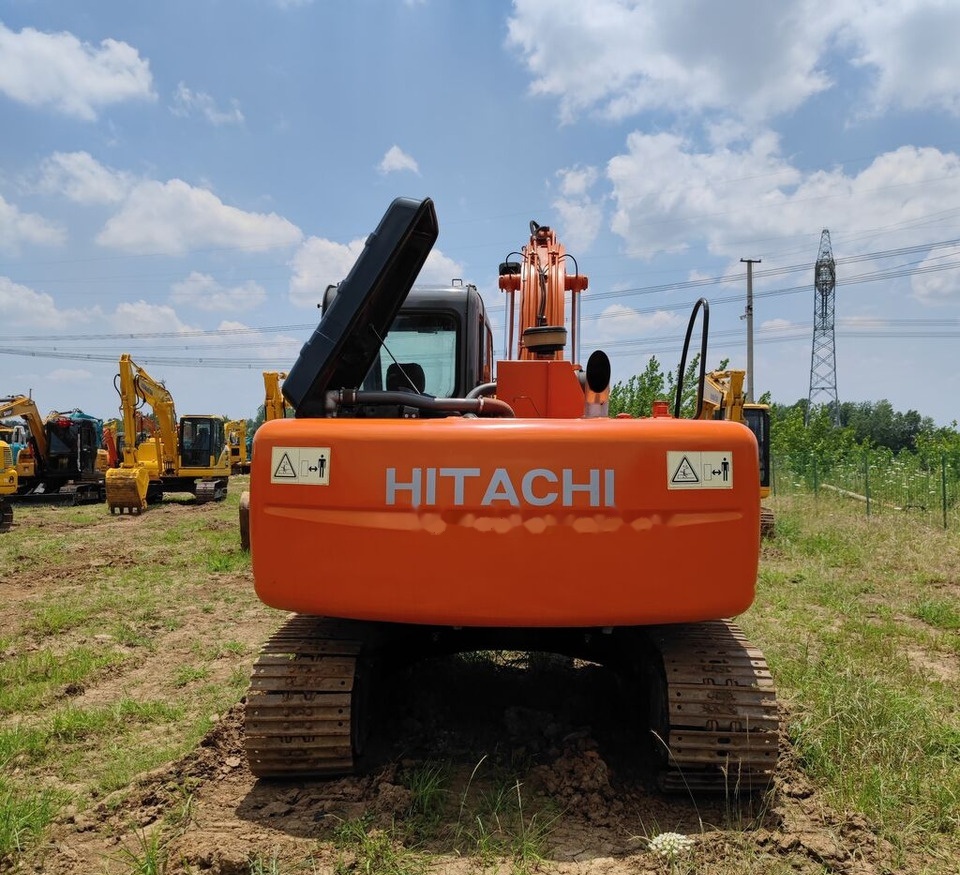 Hitachi ZX120 - Crawler excavator: picture 3 Hitachi ZX120 - Crawler excavator: picture 3