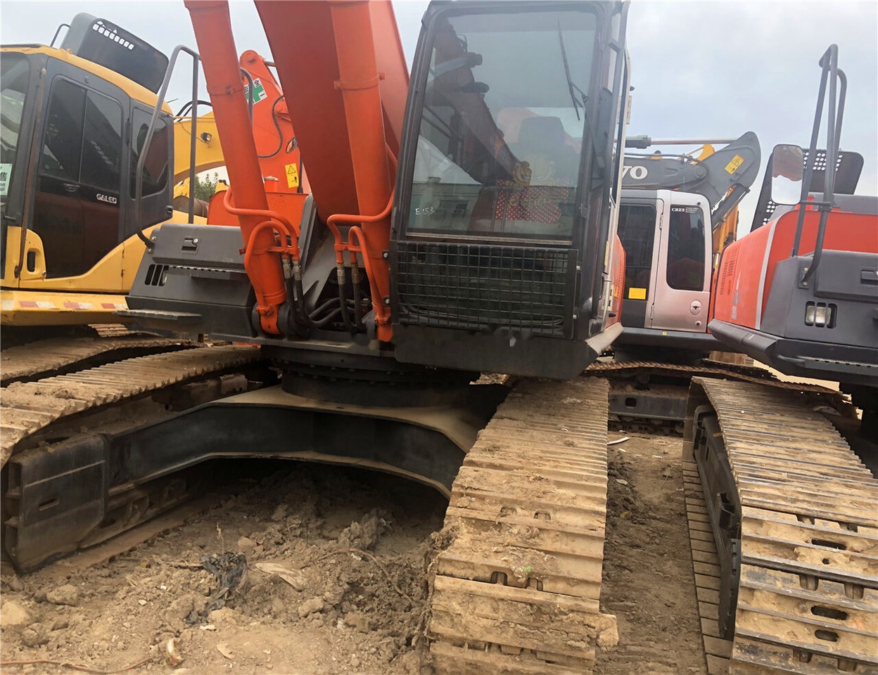 Hitachi ZX360 - Crawler excavator: picture 1 Hitachi ZX360 - Crawler excavator: picture 1