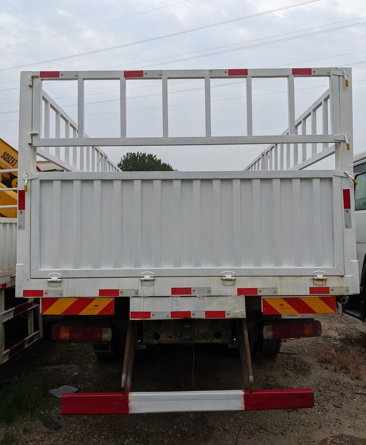 Howo 336 - Tipper: picture 1 Howo 336 - Tipper: picture 1