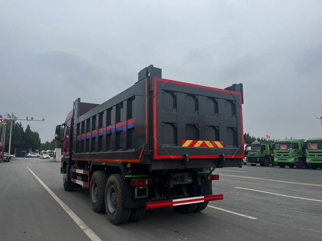 Howo G7W 6X4 Dump Truck - Tipper: picture 2 Howo G7W 6X4 Dump Truck - Tipper: picture 2