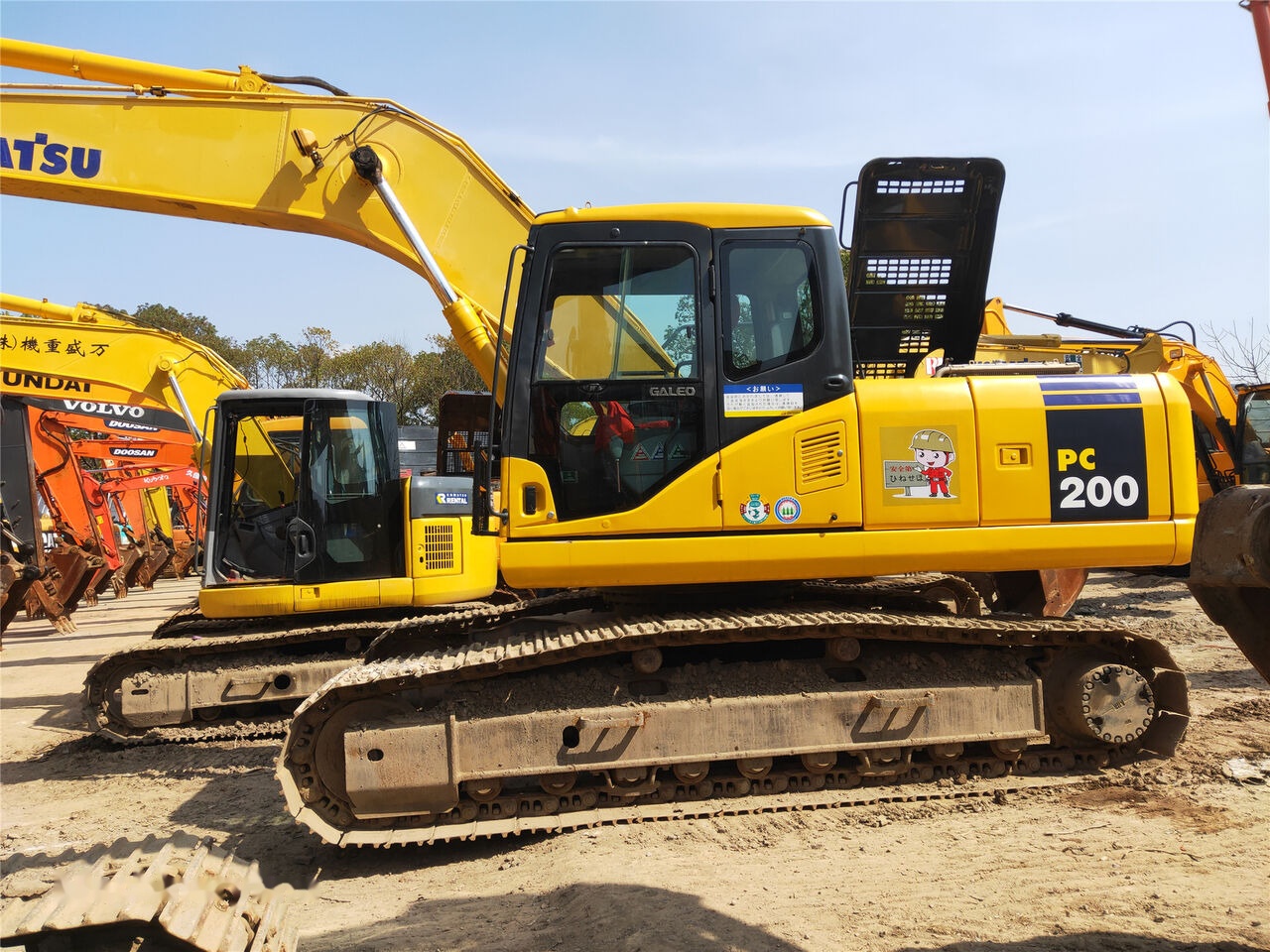 Komatsu PC200-7 - Crawler excavator: picture 1 Komatsu PC200-7 - Crawler excavator: picture 1