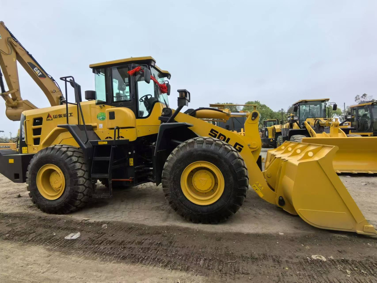 SDLG L956F - Wheel loader: picture 4 SDLG L956F - Wheel loader: picture 4