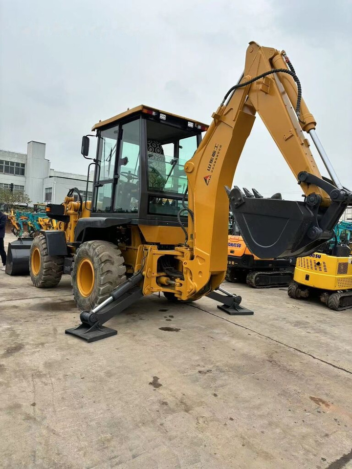 SDLG LGB680 - Backhoe loader: picture 1 SDLG LGB680 - Backhoe loader: picture 1