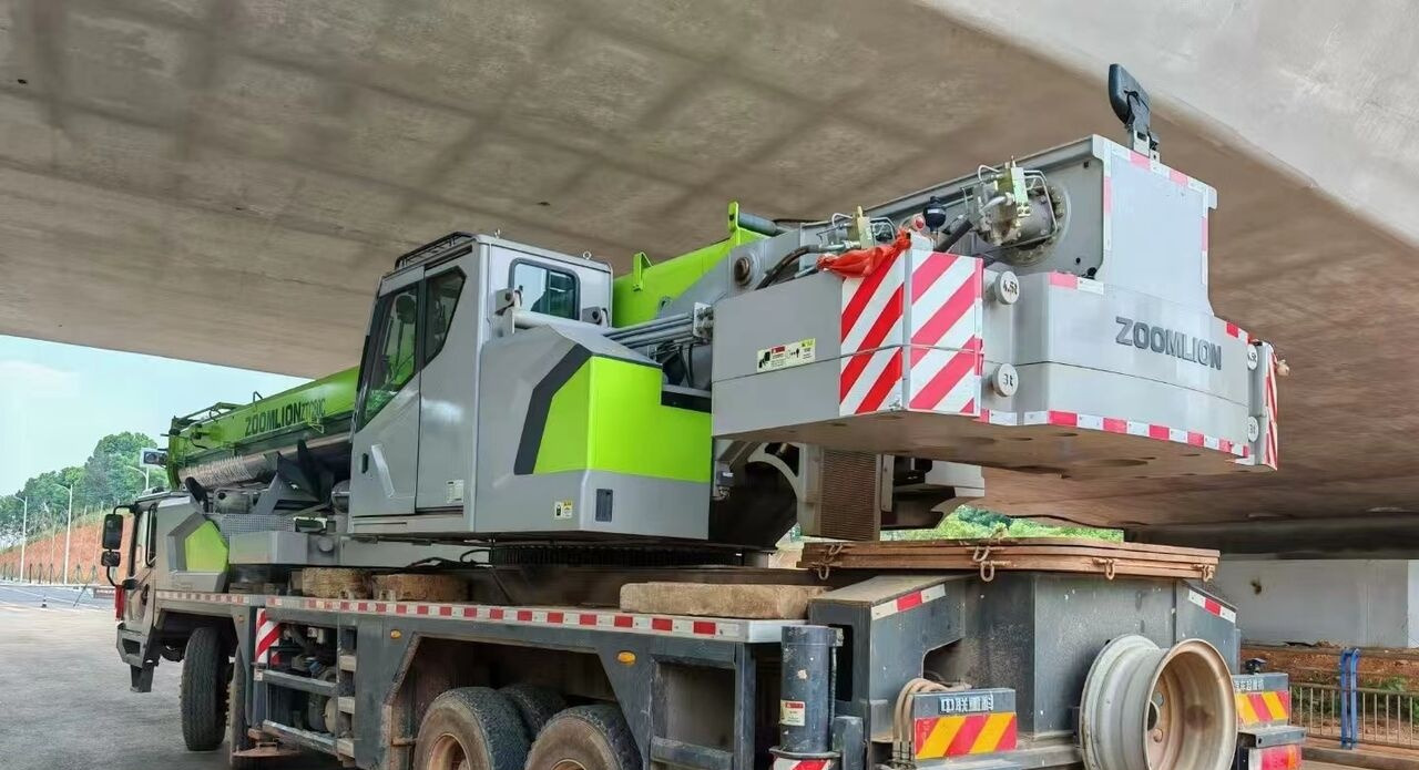 Zoomlion - Mobile crane: picture 2 Zoomlion - Mobile crane: picture 2