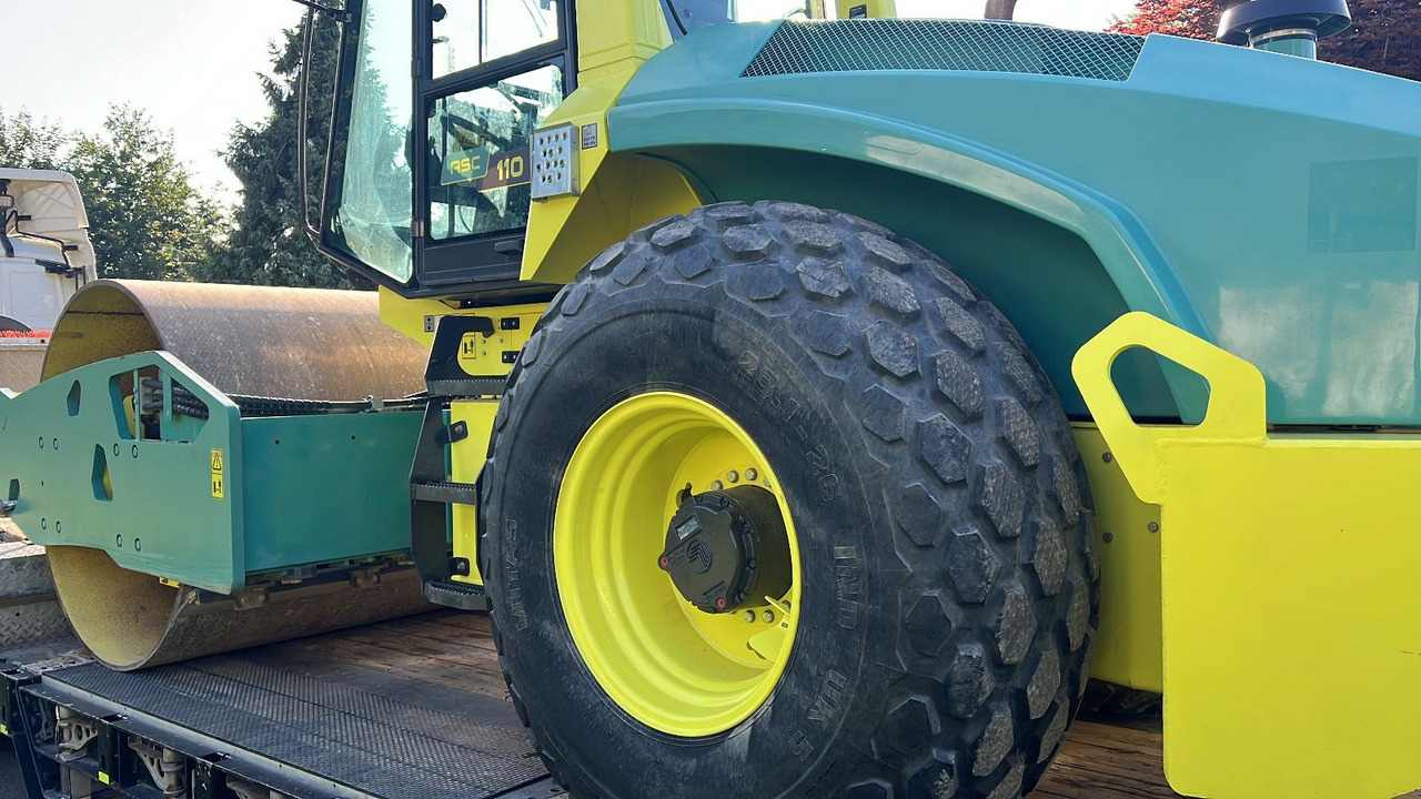 Ammann ASC 110 - Compactor: picture 2 Ammann ASC 110 - Compactor: picture 2