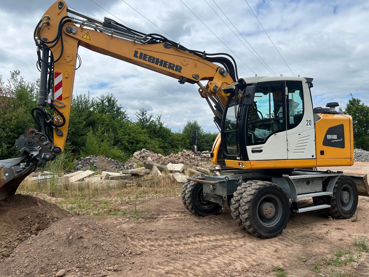 Liebherr A 918 Compact Likufix SW 48 - Wheel excavator: picture 1 Liebherr A 918 Compact Likufix SW 48 - Wheel excavator: picture 1