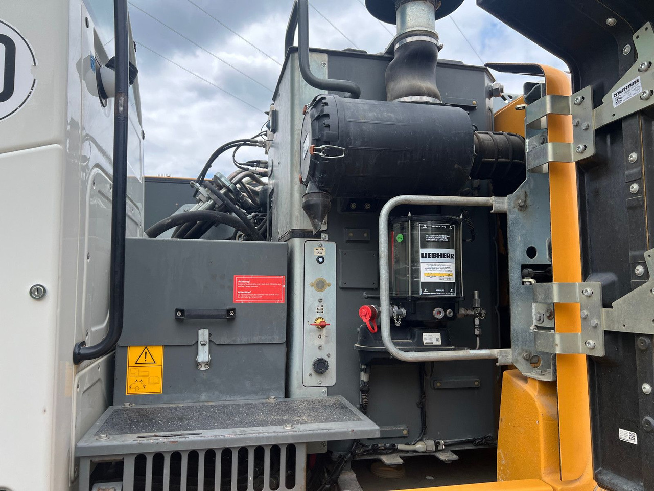 Liebherr A 918 Compact Likufix SW 48 - Wheel excavator: picture 2 Liebherr A 918 Compact Likufix SW 48 - Wheel excavator: picture 2