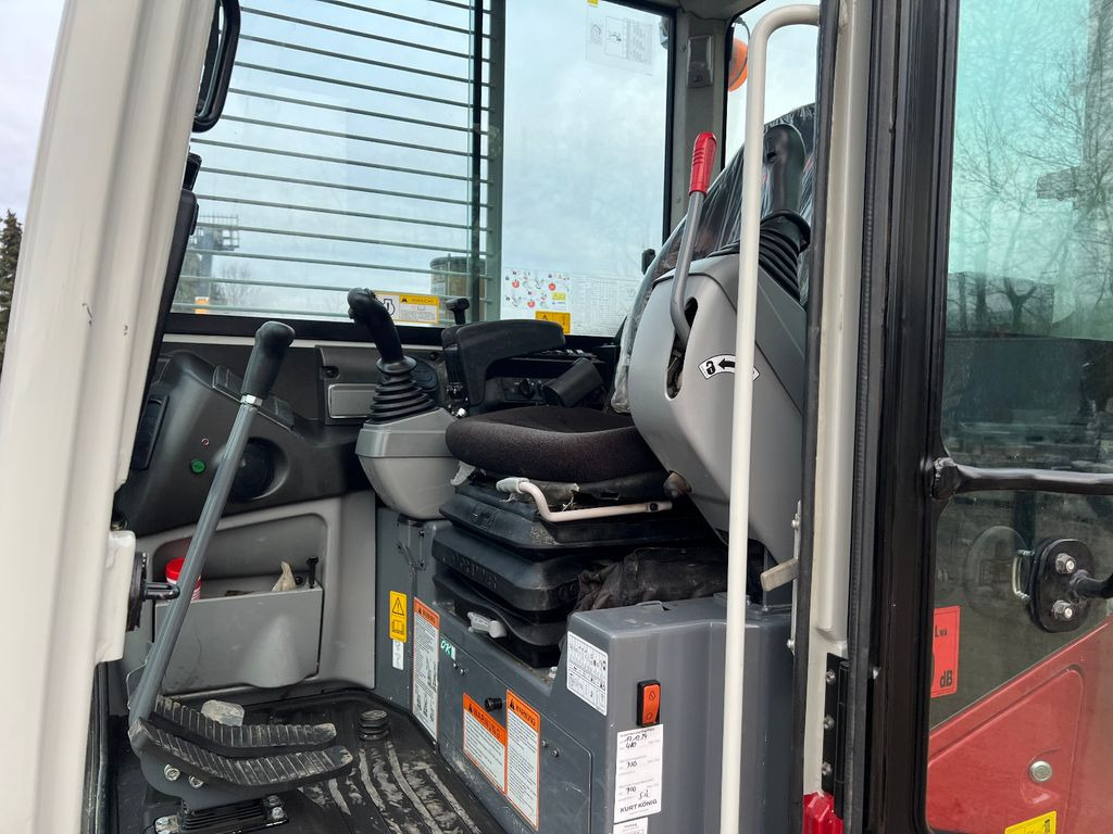 Takeuchi TB 280 FR V4 - Crawler excavator: picture 5 Takeuchi TB 280 FR V4 - Crawler excavator: picture 5