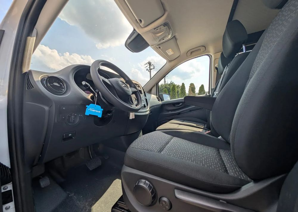 New Minibus, Electric bus Mercedes-Benz eVito: picture 18