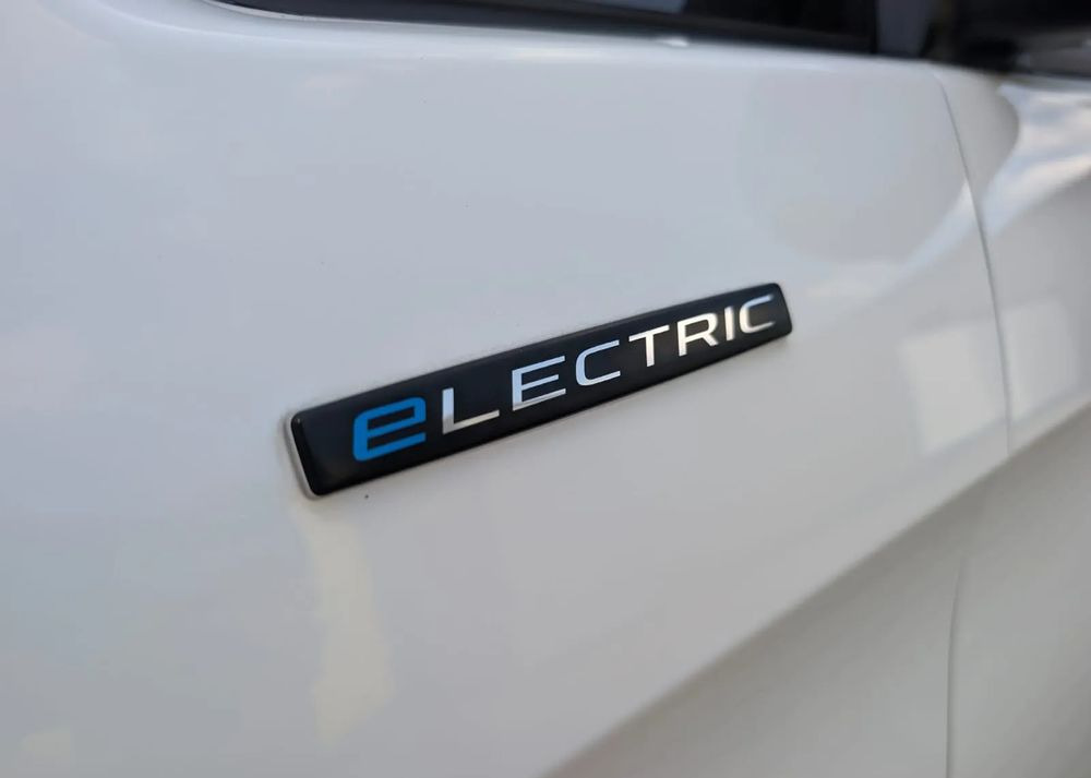 New Minibus, Electric bus Mercedes-Benz eVito: picture 14