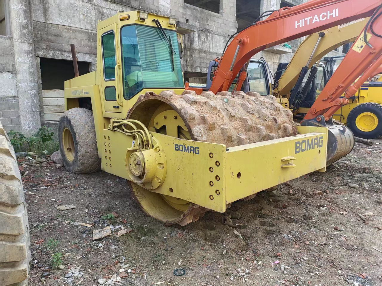 BOMAG BW217D - Compactor: picture 2 BOMAG BW217D - Compactor: picture 2