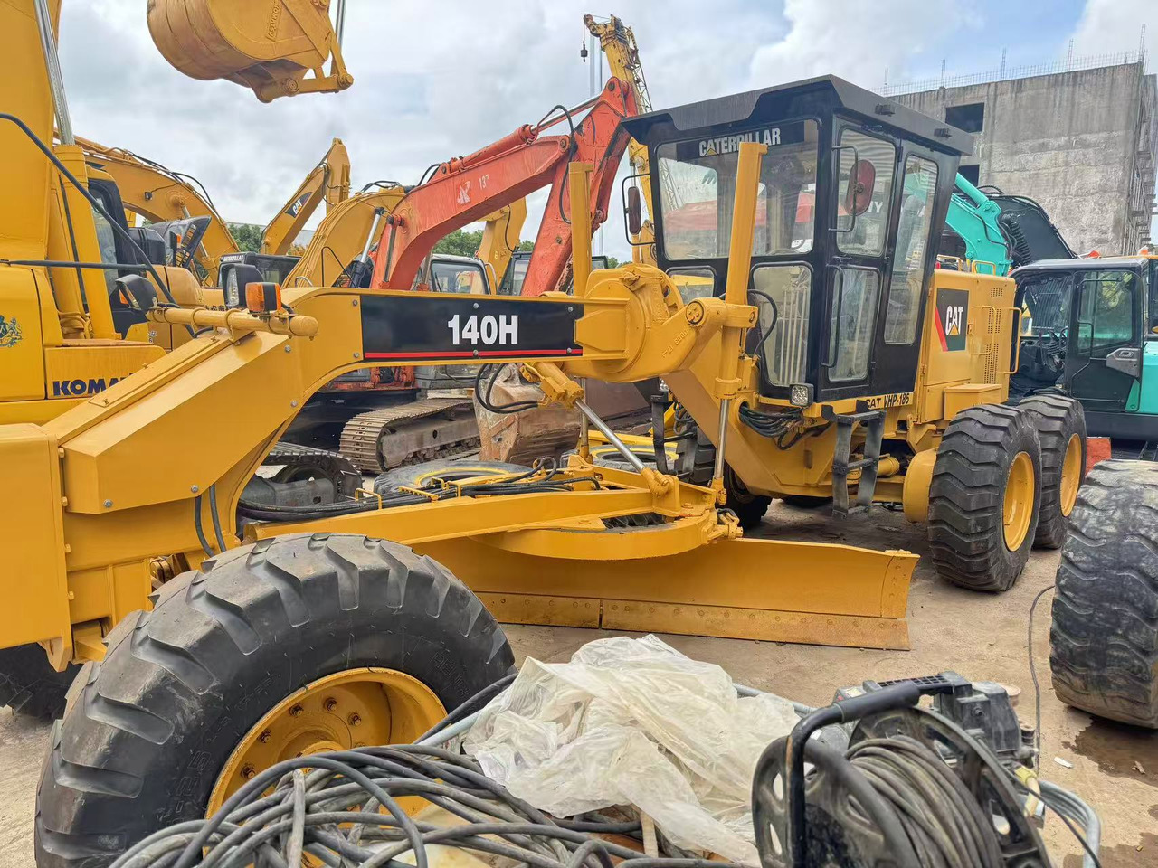 CATERPILLAR 140H - Grader: picture 2 CATERPILLAR 140H - Grader: picture 2