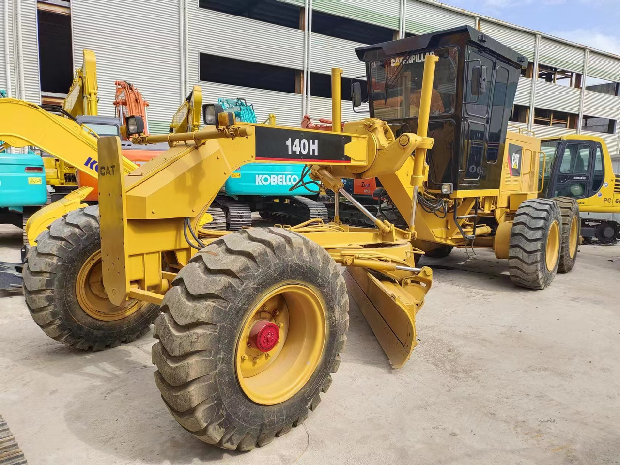 CATERPILLAR 140H - Grader: picture 2 CATERPILLAR 140H - Grader: picture 2