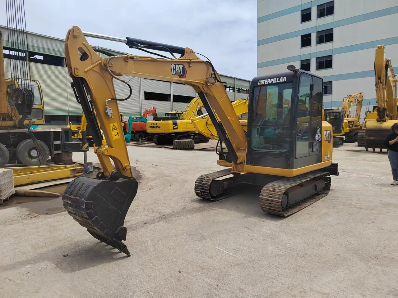 CATERPILLAR 305.5E2 - Mini excavator: picture 2 CATERPILLAR 305.5E2 - Mini excavator: picture 2