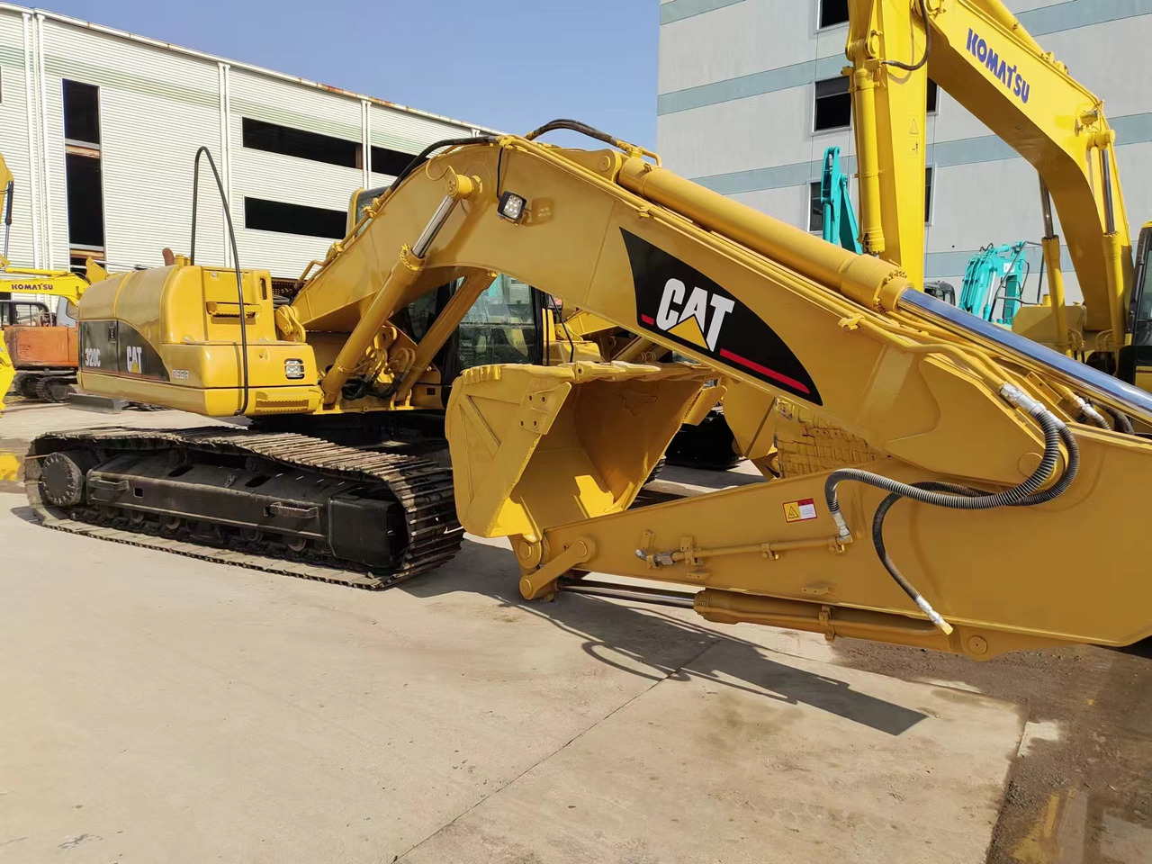 CATERPILLAR 320C - Crawler excavator: picture 1 CATERPILLAR 320C - Crawler excavator: picture 1