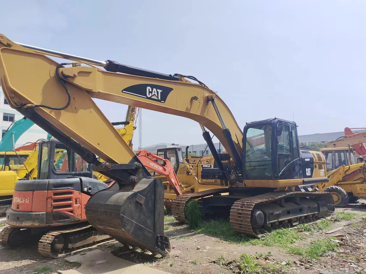 CATERPILLAR 325C - Crawler excavator: picture 2 CATERPILLAR 325C - Crawler excavator: picture 2