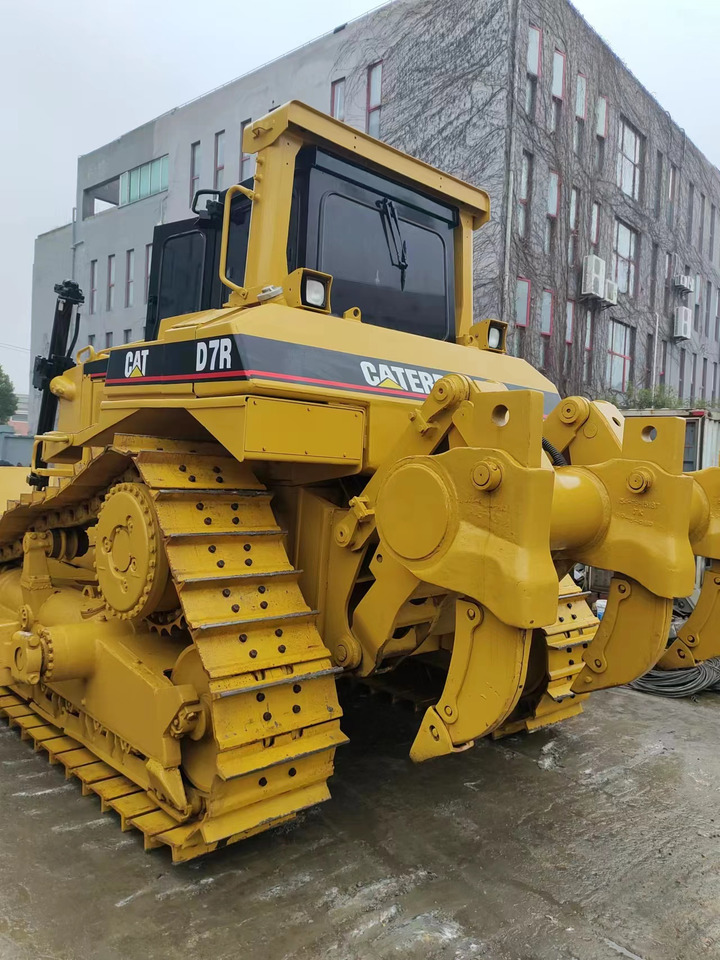 CATERPILLAR D7R - Bulldozer: picture 5 CATERPILLAR D7R - Bulldozer: picture 5