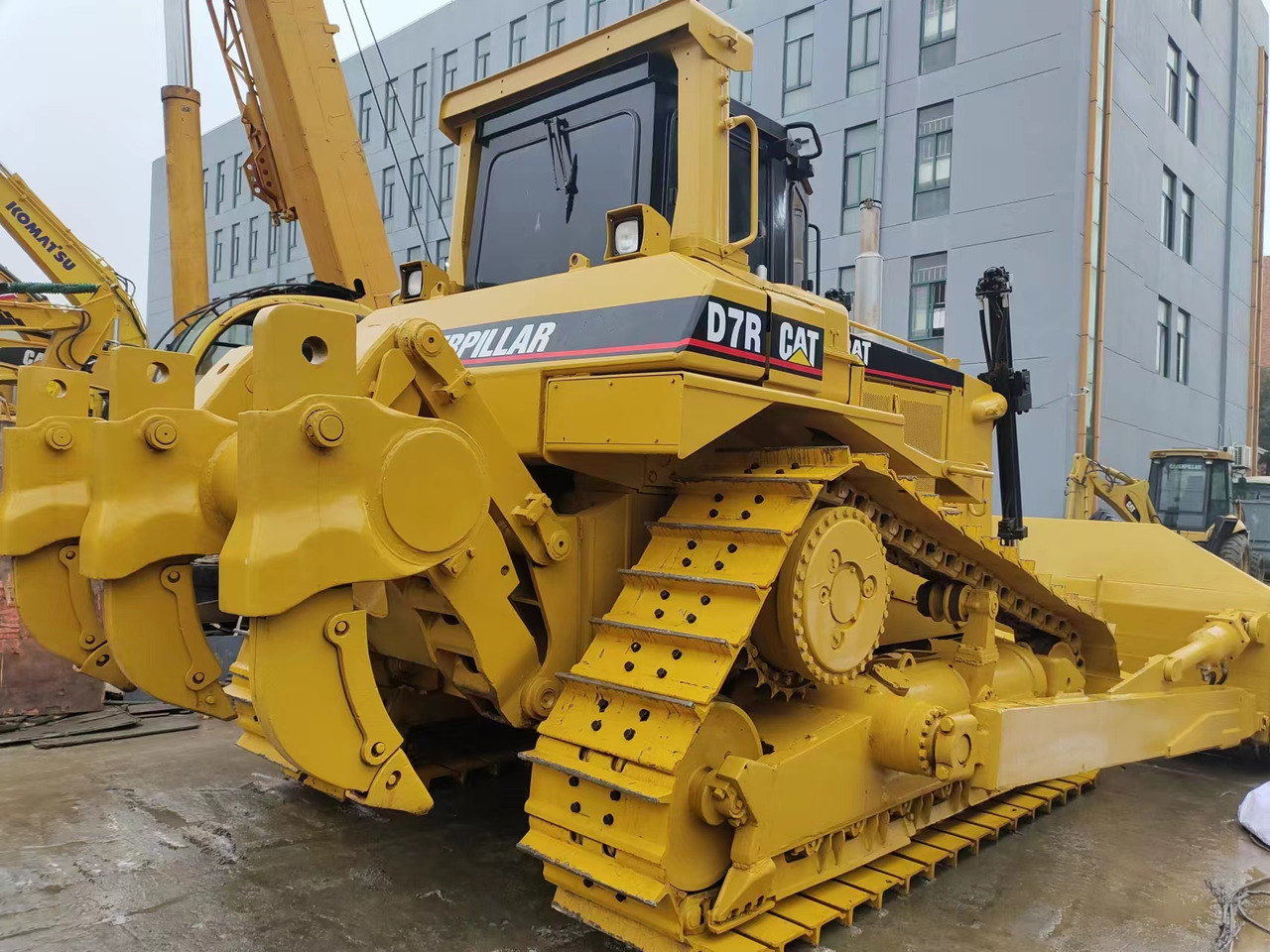 CATERPILLAR D7R - Bulldozer: picture 2 CATERPILLAR D7R - Bulldozer: picture 2