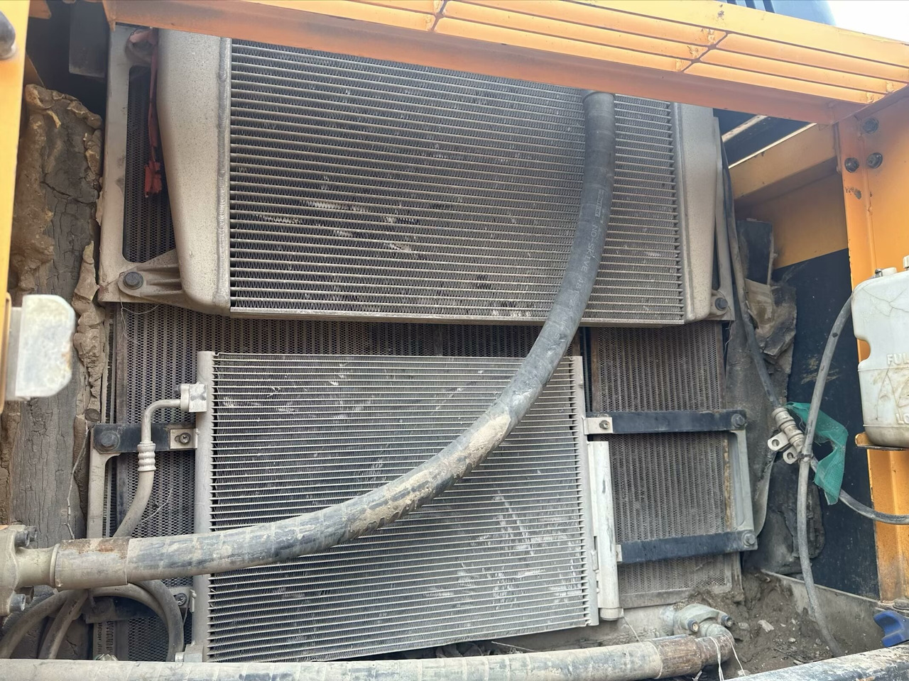 Crawler excavator HYUNDAI R305LC-9T: picture 8 Crawler excavator HYUNDAI R305LC-9T: picture 8