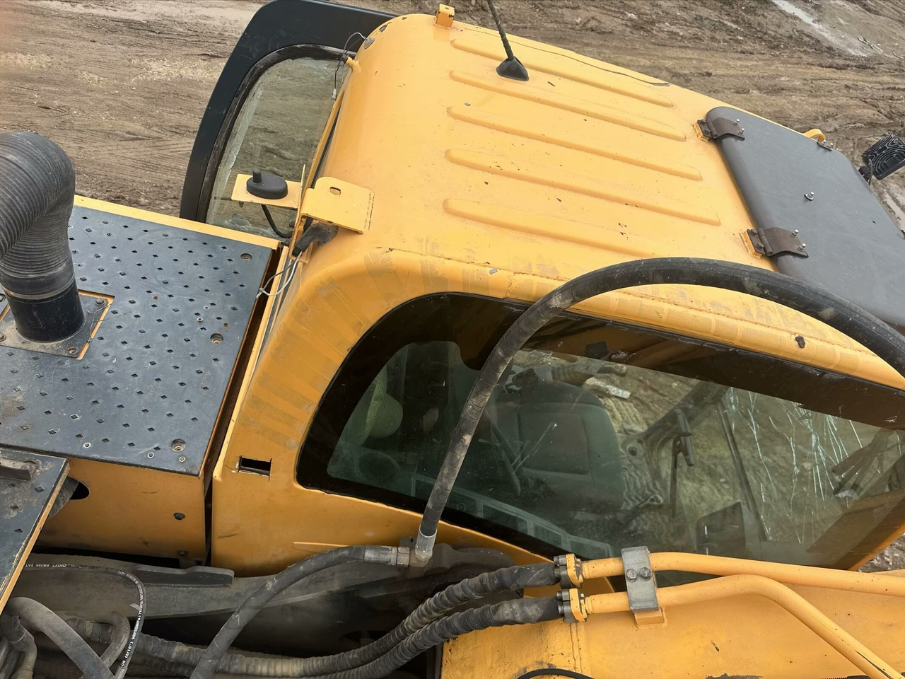 Crawler excavator HYUNDAI R305LC-9T: picture 9 Crawler excavator HYUNDAI R305LC-9T: picture 9