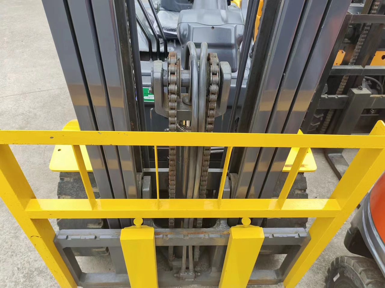 KOMATSU FD30 - Diesel forklift: picture 5 KOMATSU FD30 - Diesel forklift: picture 5