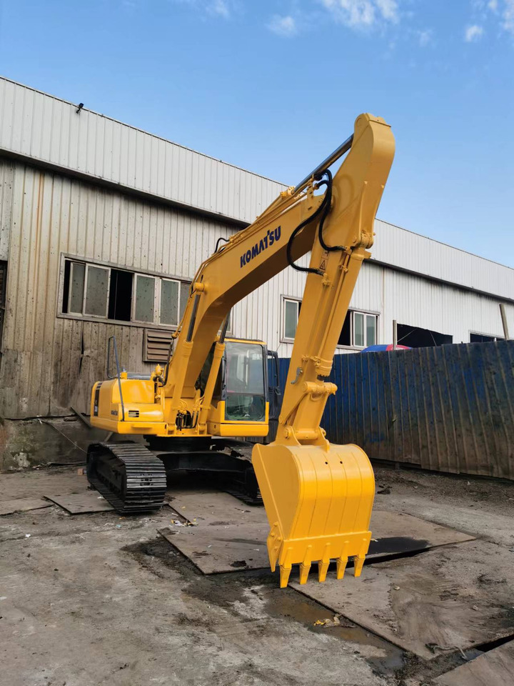 KOMATSU PC200-7 - Crawler excavator: picture 2 KOMATSU PC200-7 - Crawler excavator: picture 2