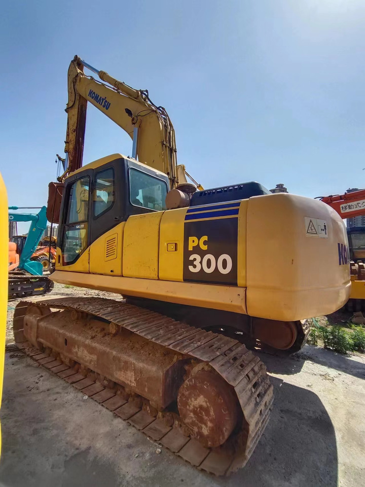 KOMATSU PC300-7 - Crawler excavator: picture 4 KOMATSU PC300-7 - Crawler excavator: picture 4