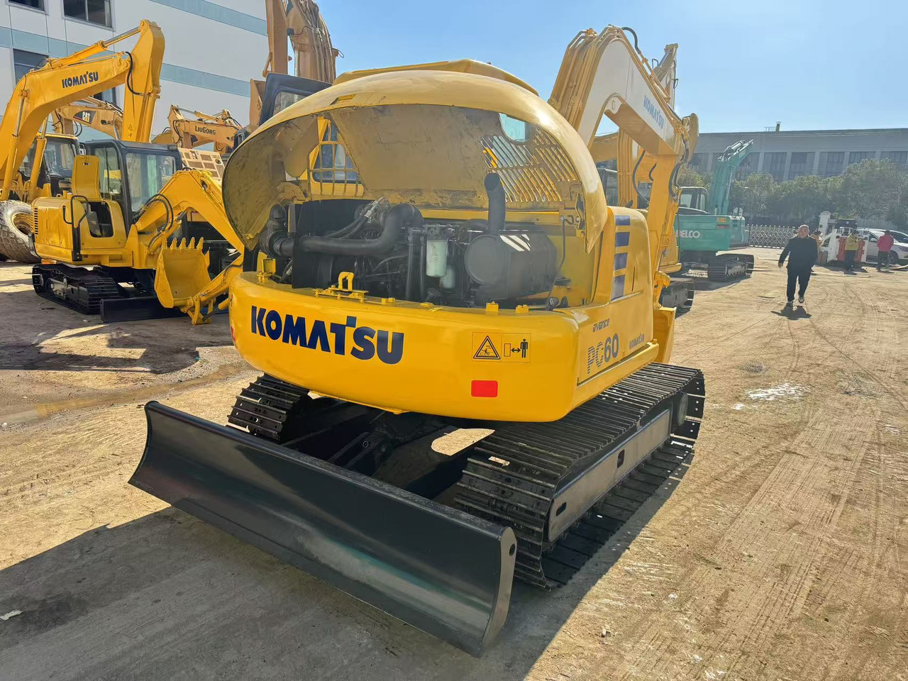 KOMATSU PC60-7 - Crawler excavator: picture 3 KOMATSU PC60-7 - Crawler excavator: picture 3