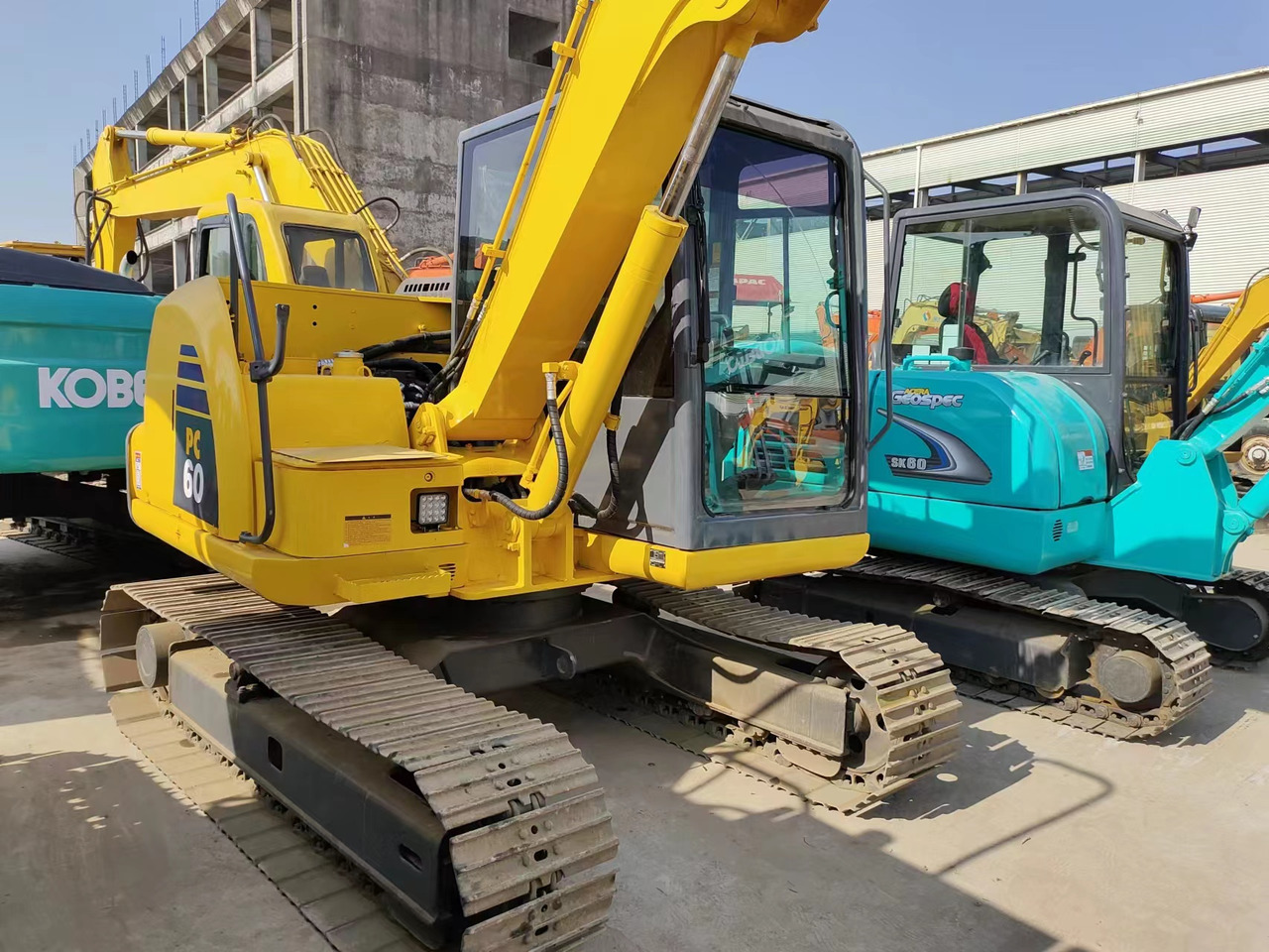 KOMATSU PC60-8 - Mini excavator: picture 2 KOMATSU PC60-8 - Mini excavator: picture 2