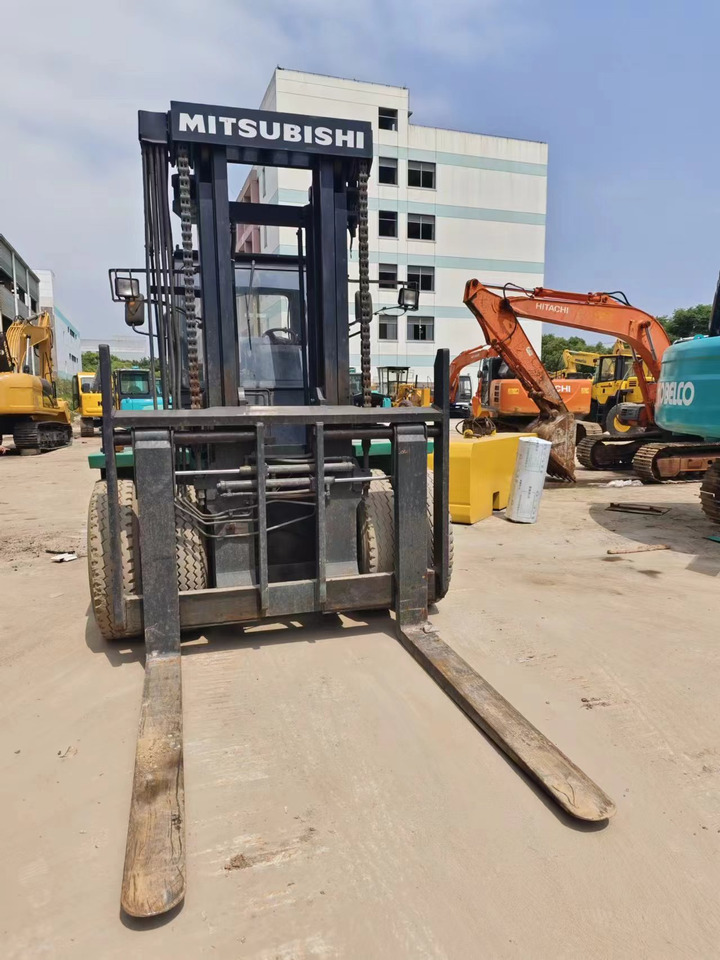 MITSUBISHI FD160 - Diesel forklift: picture 3 MITSUBISHI FD160 - Diesel forklift: picture 3