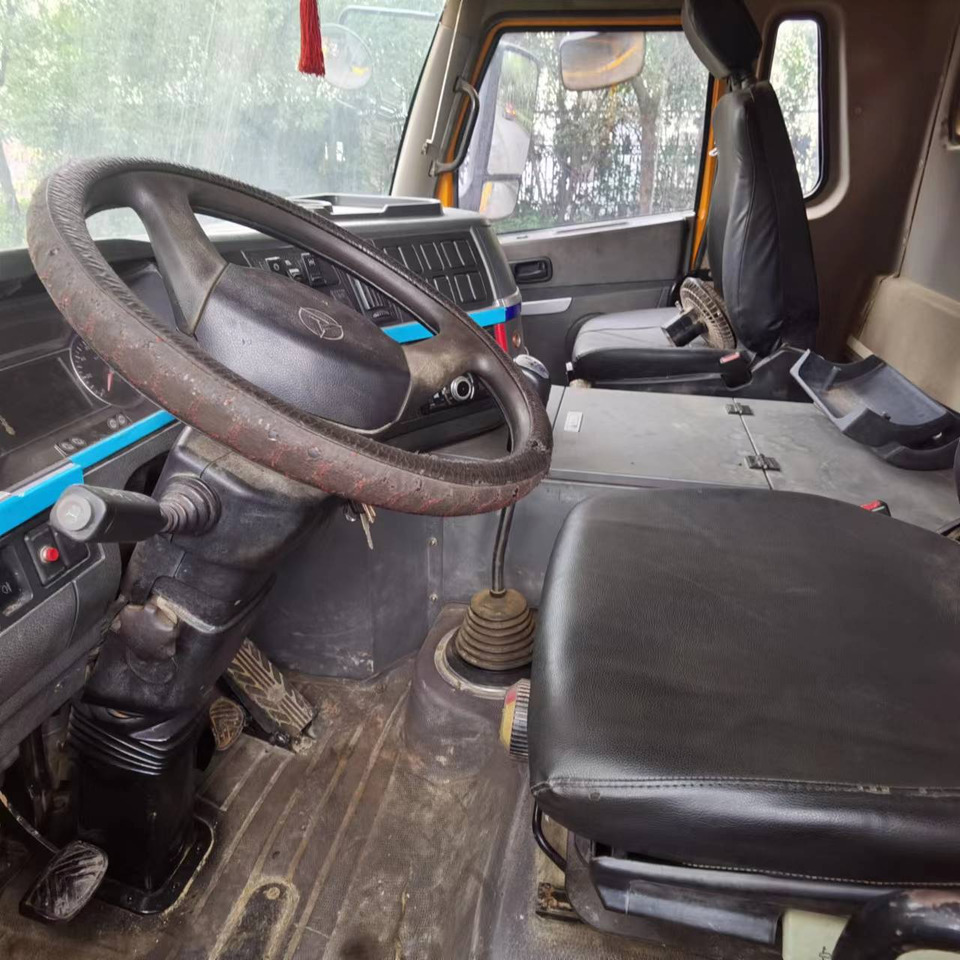 SANY STC250 - Mobile crane: picture 4 SANY STC250 - Mobile crane: picture 4