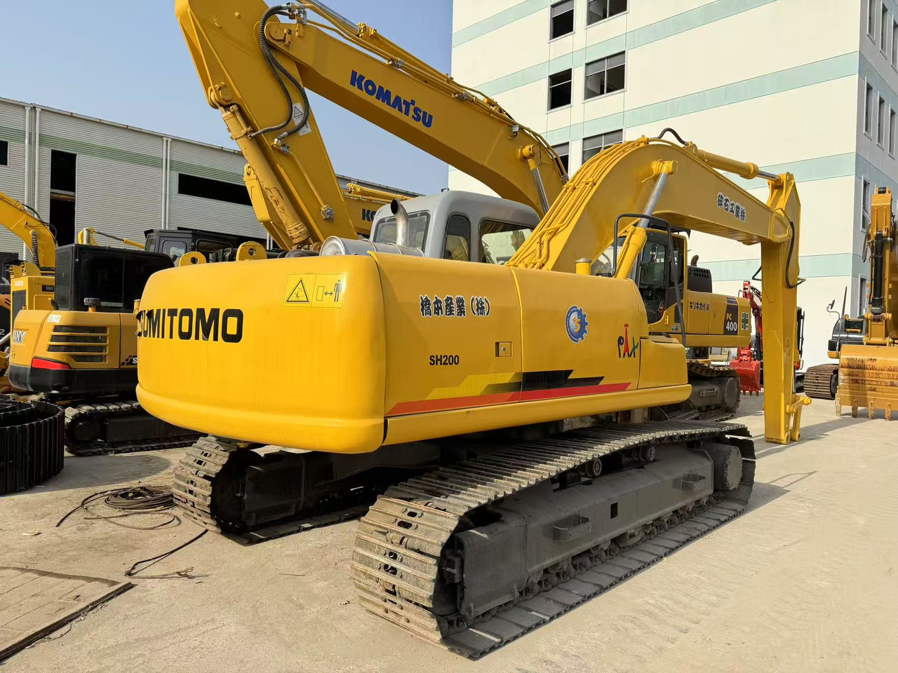 SUMITOMO SH200 - Crawler excavator: picture 2 SUMITOMO SH200 - Crawler excavator: picture 2