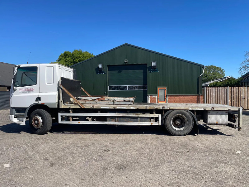 DAF 75.300 FLATBED TRUCK - Dropside/ Flatbed truck: picture 5 DAF 75.300 FLATBED TRUCK - Dropside/ Flatbed truck: picture 5