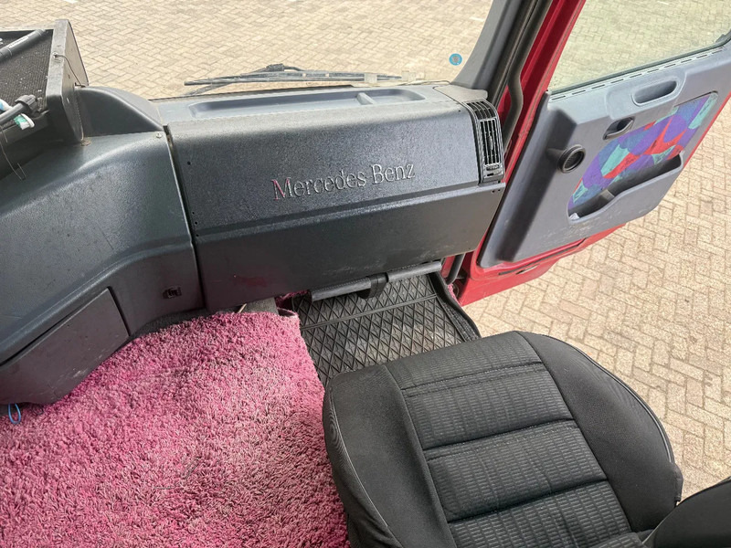 Tractor unit Mercedes-Benz Actros 1843 3 pedals: picture 13 Tractor unit Mercedes-Benz Actros 1843 3 pedals: picture 13