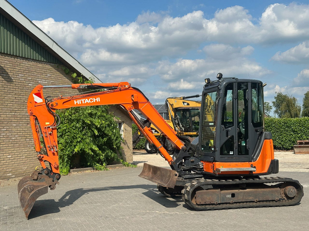 Hitachi ZX50U-2 CLR - Mini excavator: picture 2 Hitachi ZX50U-2 CLR - Mini excavator: picture 2