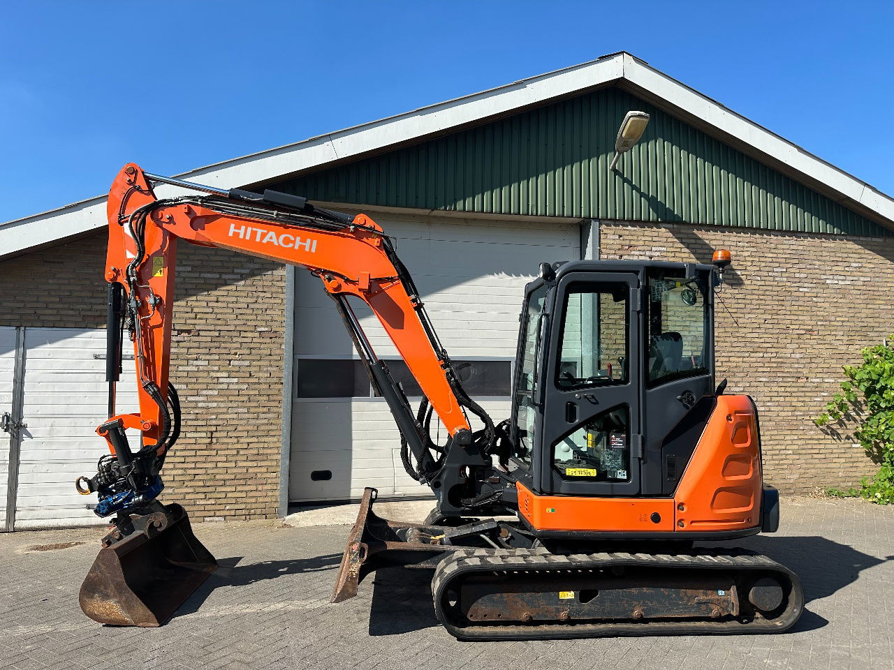 Hitachi ZX65USB-5A CLR - Mini excavator: picture 1 Hitachi ZX65USB-5A CLR - Mini excavator: picture 1