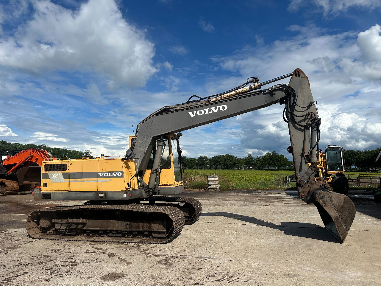 Volvo EC200 - Crawler excavator: picture 4 Volvo EC200 - Crawler excavator: picture 4